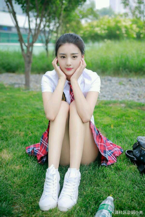 Kaiyun(中国)开云-_沙滩极限滑板：海浪与速度的碰撞_，海边滑板冲浪